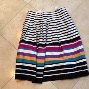 Banana Republic midi skirt 6. Pockets